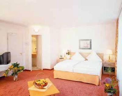 фото отеля BEST WESTERN Michels Hotel Am Schloss Koepenick