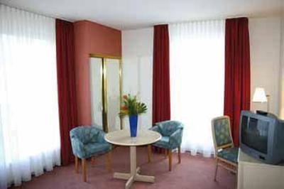 фото отеля BEST WESTERN Michels Hotel Am Schloss Koepenick