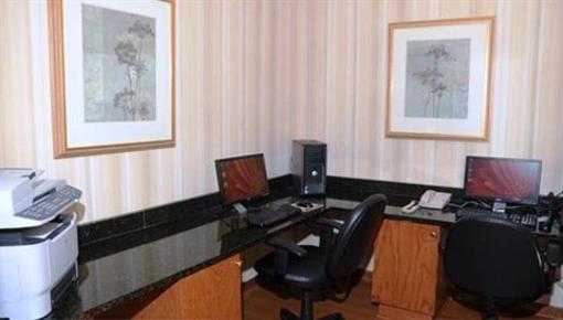 фото отеля Country Inn & Suites Fairburn