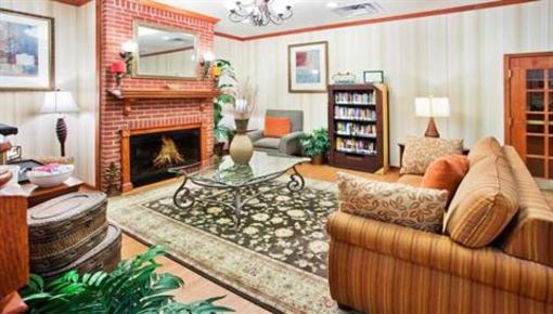 фото отеля Country Inn & Suites Fairburn
