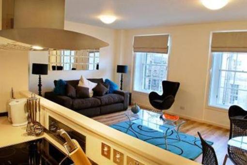 фото отеля Princes Street Suites at 16 Waterloo Place