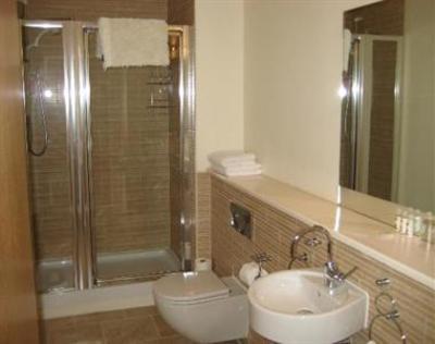 фото отеля Princes Street Suites at 16 Waterloo Place