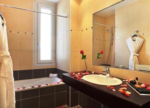 фото отеля L'Hotel Massena