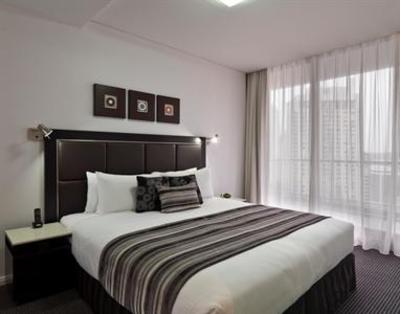 фото отеля Meriton Serviced Apartments-Campbell Street