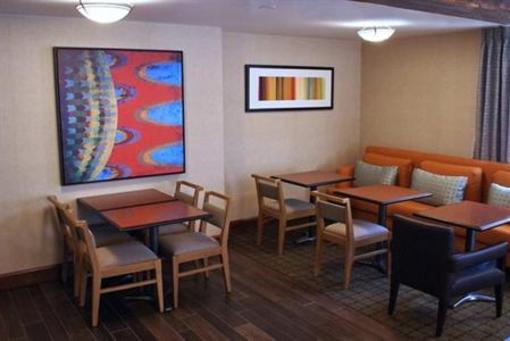 фото отеля Hampton Inn Dallas/Addison