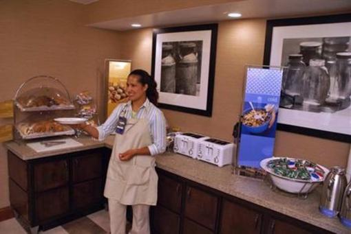 фото отеля Hampton Inn Dallas/Addison