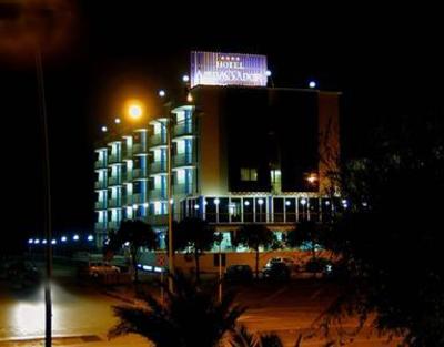 фото отеля Ambassador Hotel Tortoreto
