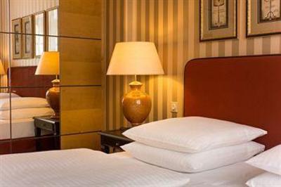 фото отеля Hotel Smolka Hamburg