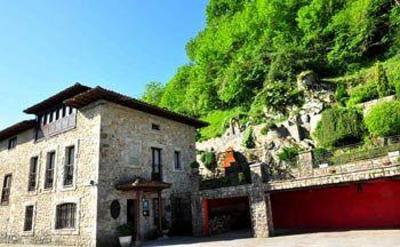фото отеля Hotel La Balsa Cangas de Onis