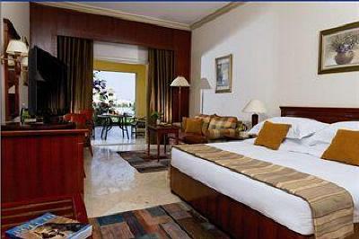 фото отеля Moevenpick Hotel Cairo-Media City