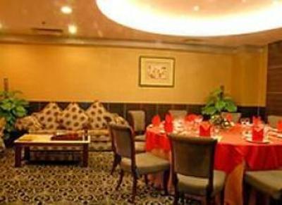 фото отеля Royalty Hotel