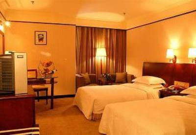 фото отеля Royalty Hotel