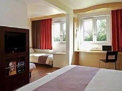фото отеля Ibis Vannes