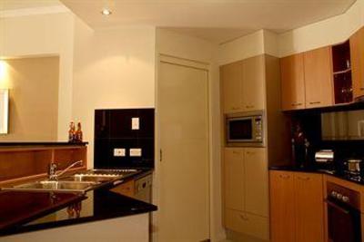 фото отеля Trilogy Surfers Paradise Apartments Gold Coast