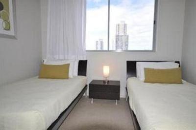 фото отеля Trilogy Surfers Paradise Apartments Gold Coast