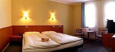 фото отеля Center Hotel Rossau