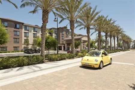 фото отеля Country Inn & Suites by Carlson at Ontario Mills
