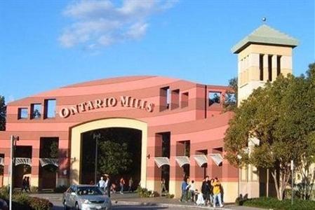 фото отеля Country Inn & Suites by Carlson at Ontario Mills