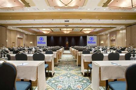 фото отеля Hilton Orange County / Costa Mesa