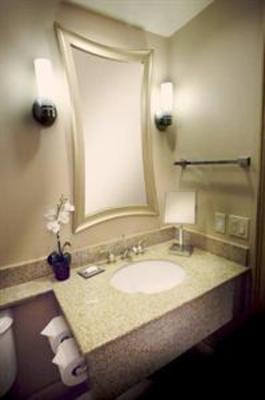 фото отеля Hilton Orange County / Costa Mesa