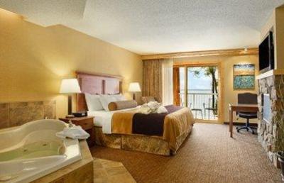 фото отеля BEST WESTERN PREMIER The Lodge on Lake Detroit