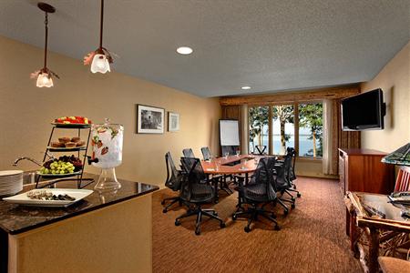 фото отеля BEST WESTERN PREMIER The Lodge on Lake Detroit