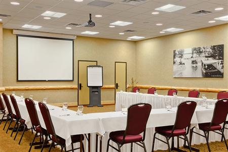 фото отеля BEST WESTERN PREMIER The Lodge on Lake Detroit