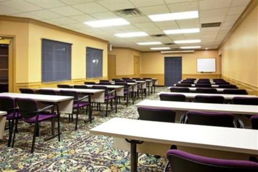 фото отеля Staybridge Suites Schaumburg