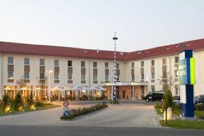 фото отеля Holiday Inn Express Munich Airport Oberding