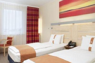 фото отеля Holiday Inn Express Munich Airport Oberding