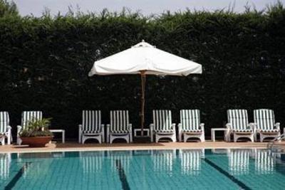 фото отеля Hotel Leucosya