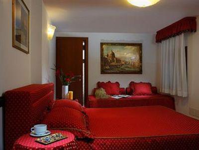 фото отеля Hotel Alle Guglie Venice
