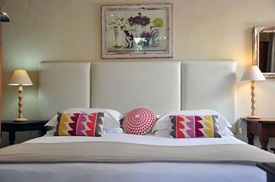фото отеля Ginnegaap Guesthouse