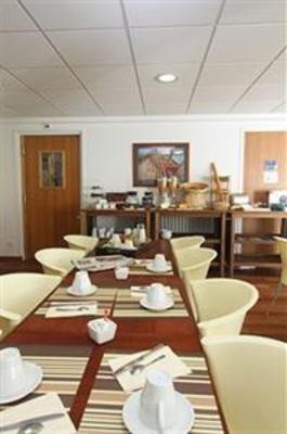фото отеля Quality Hotel La Marebaudiere Vannes