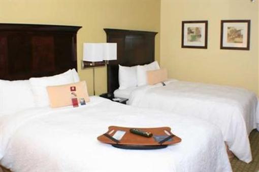 фото отеля Hampton Inn Central Naples