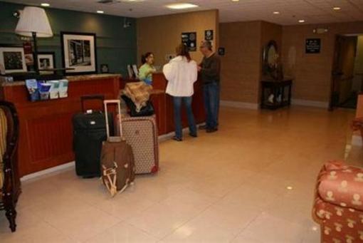 фото отеля Hampton Inn Central Naples