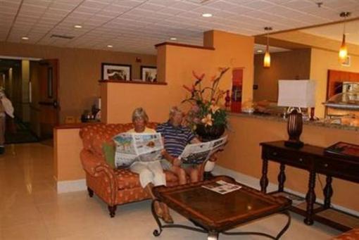 фото отеля Hampton Inn Central Naples