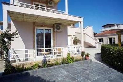 фото отеля Marietta Hotel Apartments