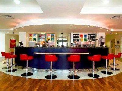 фото отеля Park Inn West  Bromwich