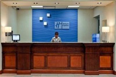 фото отеля Holiday Inn Express Hotel & Suites Toluca Zona Aeropuerto