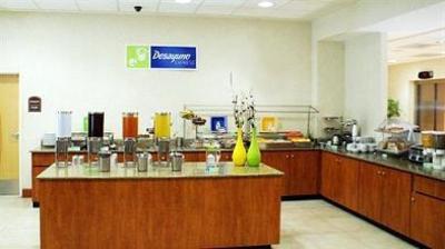 фото отеля Holiday Inn Express Hotel & Suites Toluca Zona Aeropuerto