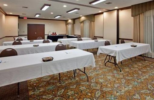 фото отеля Staybridge Suites Columbia (Missouri)