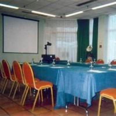 фото отеля Hotel Arles Plaza