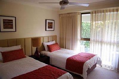 фото отеля Gemini Court Holiday Apartments