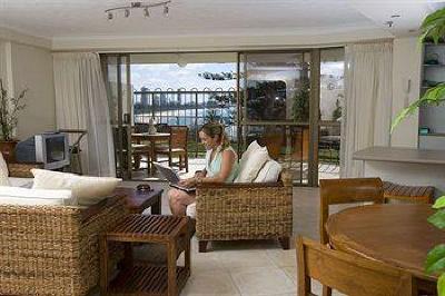 фото отеля Gemini Court Holiday Apartments