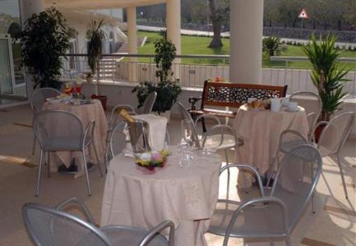фото отеля Grand Hotel Olimpo