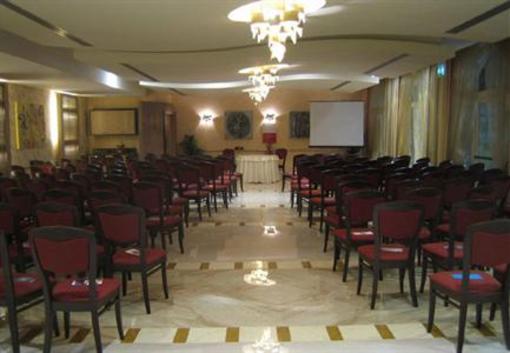 фото отеля Grand Hotel Olimpo