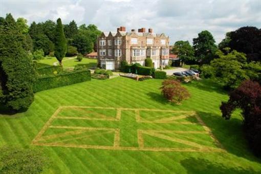 фото отеля Goldsborough Hall Hotel