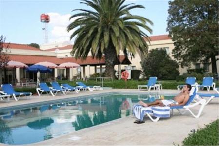 фото отеля Hotel Ibis Setubal