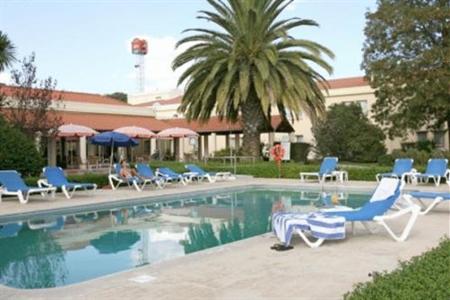 фото отеля Hotel Ibis Setubal